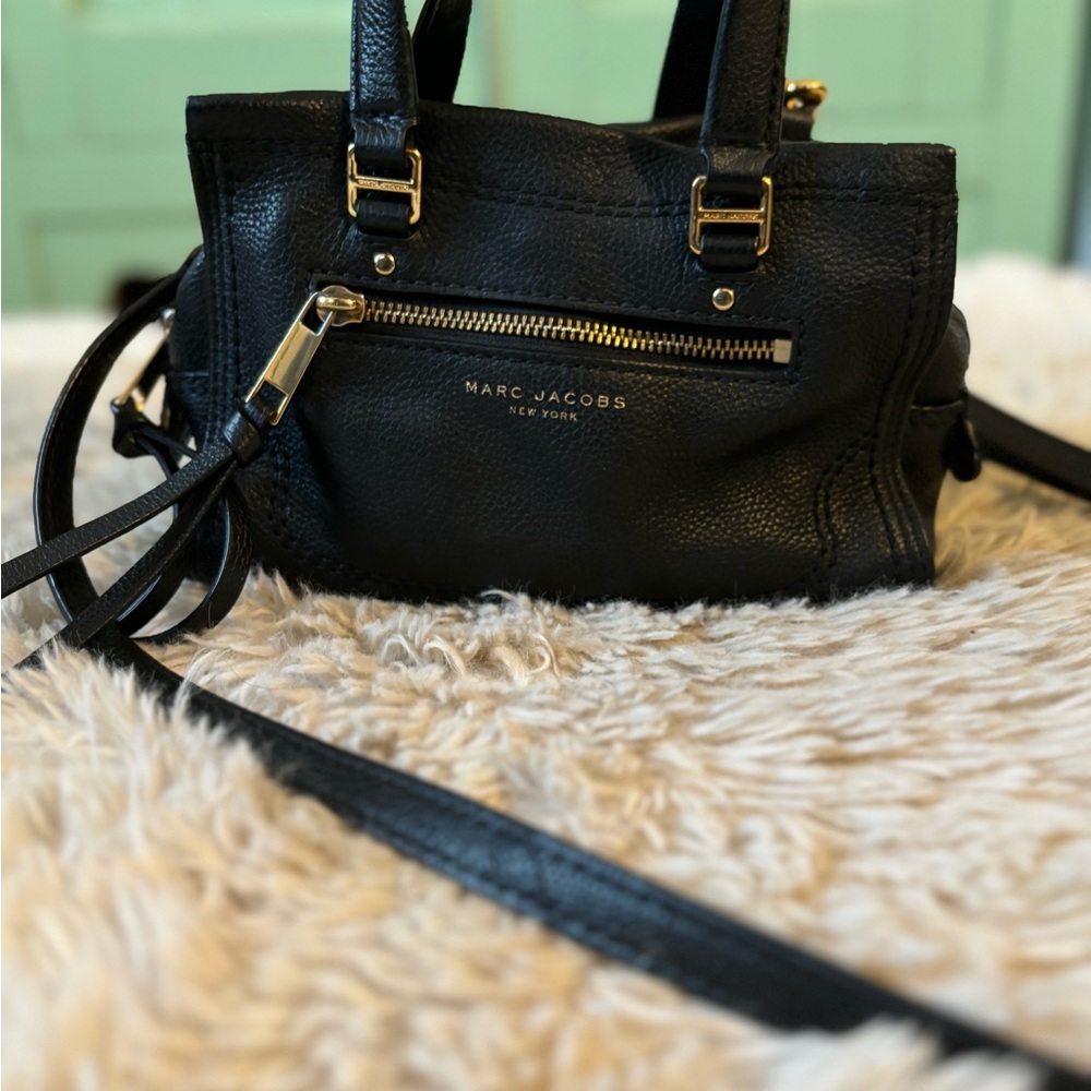 Marc Jacob’s Black Purse with Strap